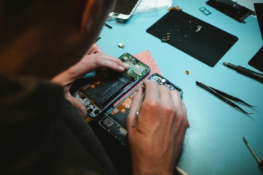 Telefoon reparatie: soorten schades, oorzaken en hoe je ze voorkomt